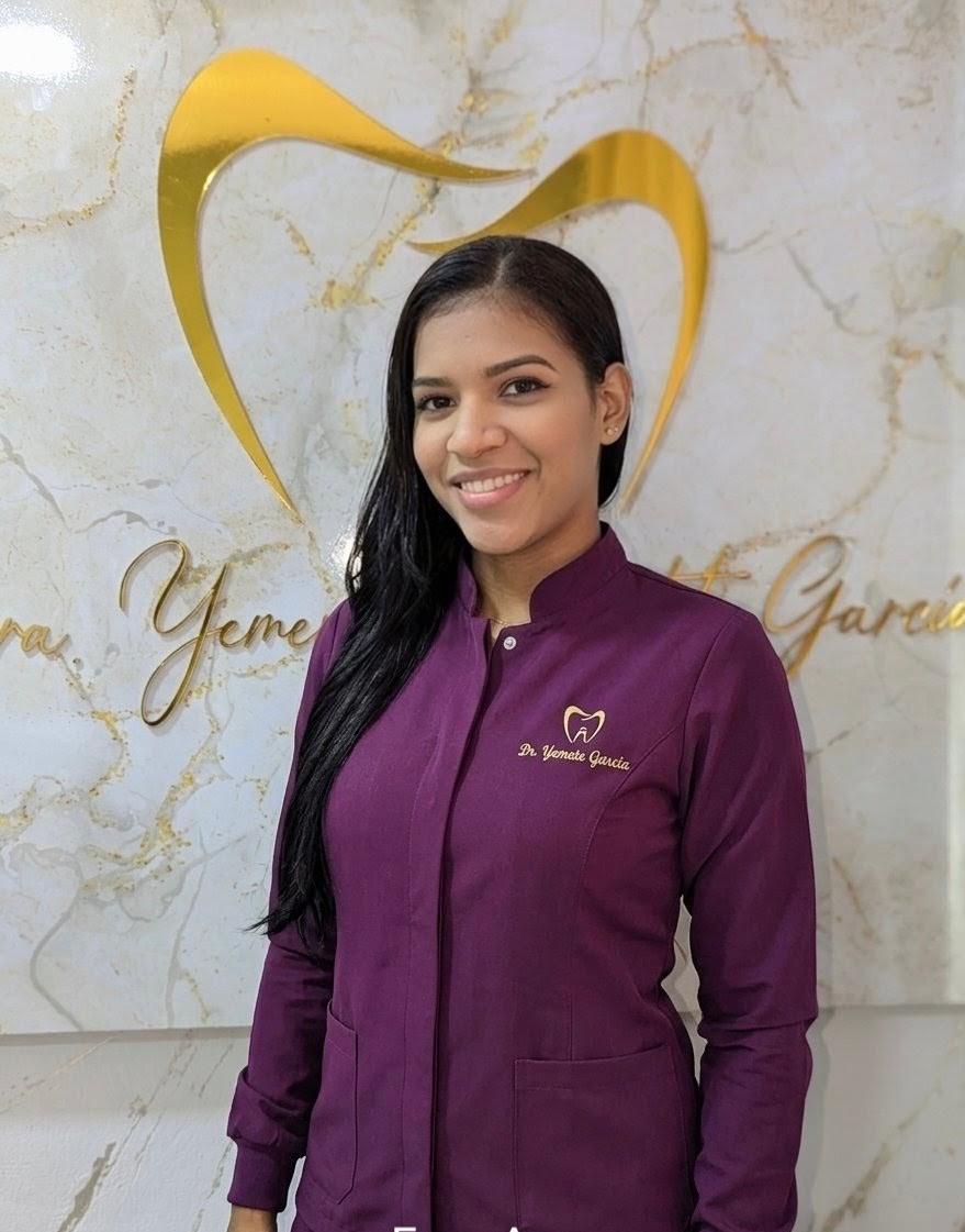 Dra. Yemina Alandete García